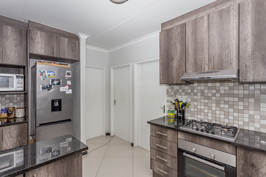 2 Bedroom Property for Sale in Buh Rein Estate Western Cape